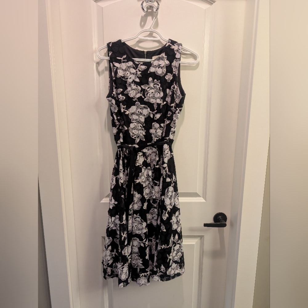 Aura Monochrome Floral Midi Dress